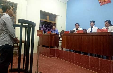 Khởi tố chỉ vì mua bán điều chậm trả?