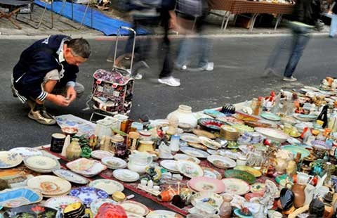 Pháp hủy lễ hội truyền thống, Áo nhận thư đe dọa khủng bố