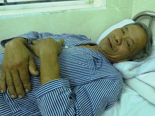 Thẩm phán đánh cha vợ nhập viện đã rời khỏi nơi cư trú