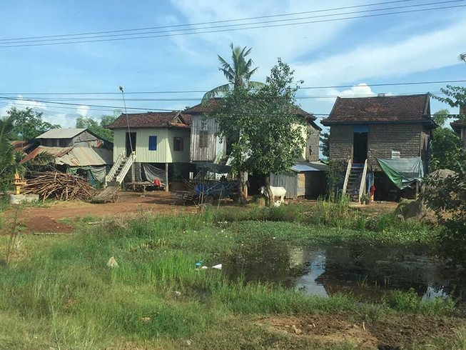 Campuchia du ký - bài 2: Dấu ấn nhà sàn