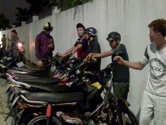Trà trộn vào đoàn đua bắt hơn 20 quái xế