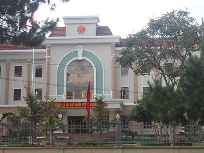 Vụ chi tiếp khách 3,2 tỉ: ‘Có gì đâu mà lên báo’ (?!)