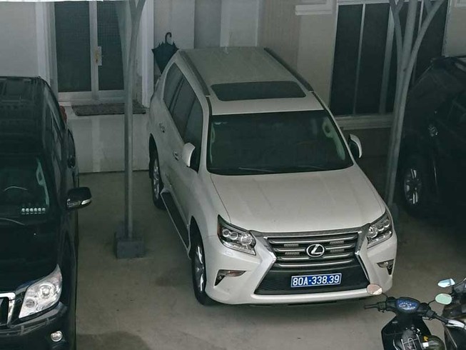 Nghệ An vẫn chưa gút việc trả lại xe Land Crusier V8