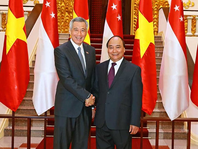 Việt Nam-Singapore quan ngại về khủng bố và cướp biển
