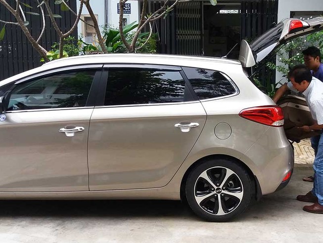 Kiến nghị dừng mở rộng thí điểm Grab, Uber