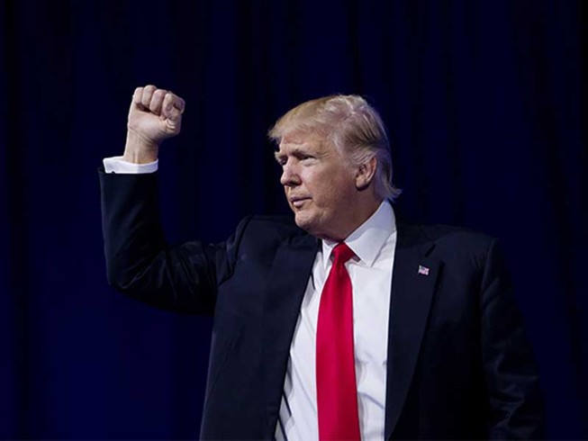Ông Trump đang dốc toàn lực cô lập Nga?