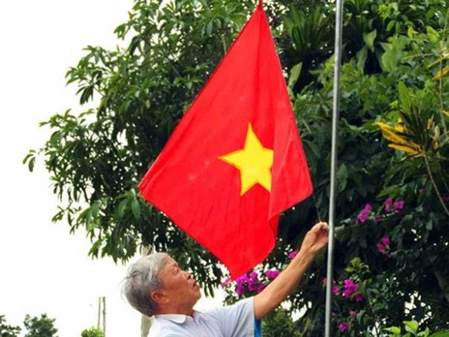 Cách treo cờ Tổ quốc đúng chuẩn có thể bạn chưa biết