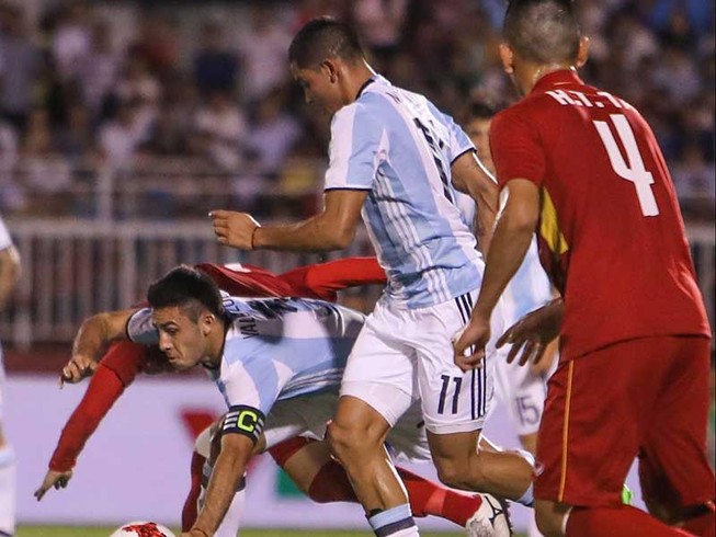 U-22 Việt Nam - U-20 Argentina: Chơi sòng phẳng!