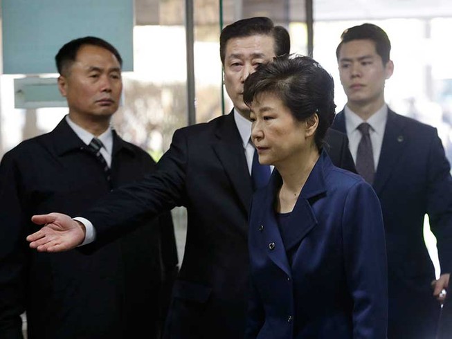 Gay cấn phiên xử bà Park Geun-hye