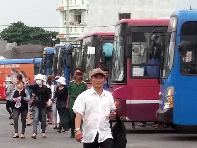 Có 49 xe đắt tiền vẫn không được kinh doanh taxi