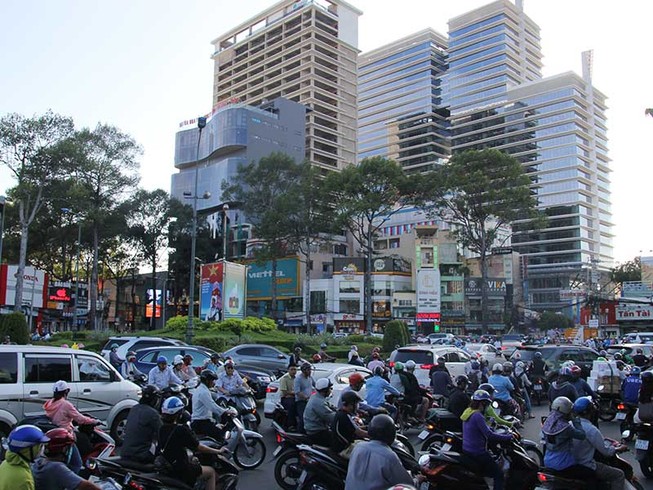 3 phương án xóa kẹt xe ngã sáu Dân Chủ