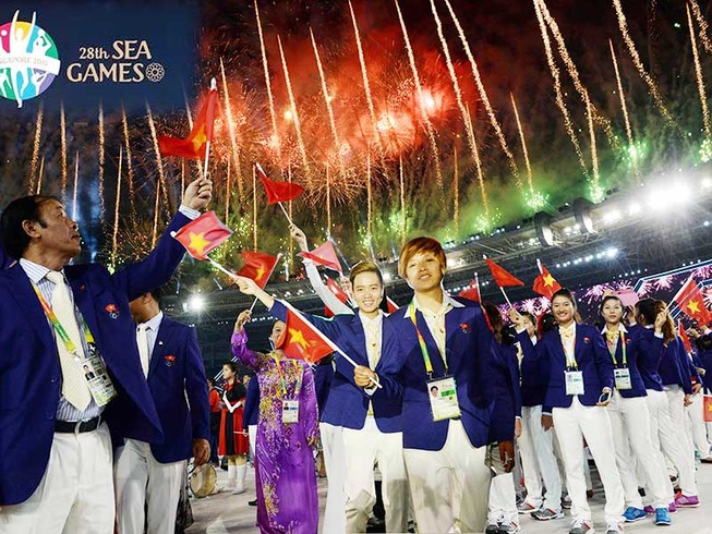 Những suất phó đoàn không giống ai