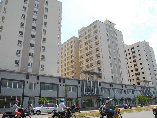 Mua nhà 10 năm vẫn không trả nổi tiền nhà