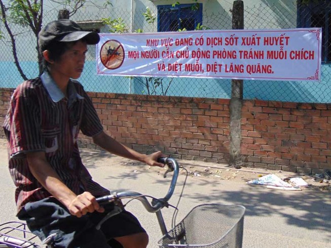 Chống dịch, bao năm vẫn khẩu hiệu 'diệt lăng quăng'