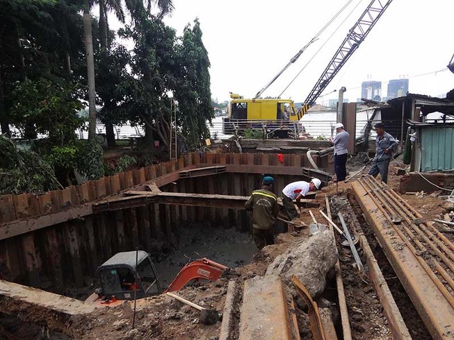 Máy bơm ‘khủng’ vừa thi công đã gặp khó