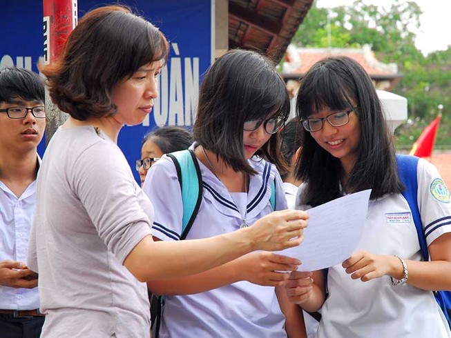 Thầy trò ‘choáng’ khi đổi mới thi lớp 10