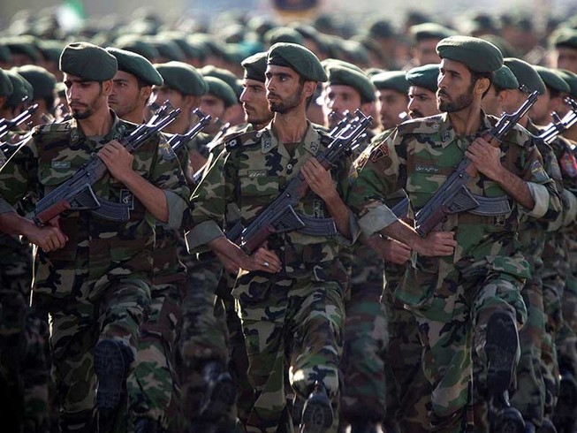 Iran đe dọa tấn công căn cứ Mỹ