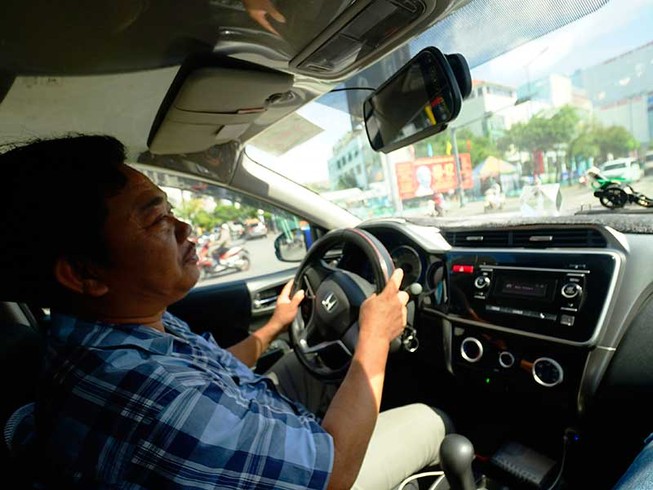 Uber, Grab đóng thuế có sòng phẳng, minh bạch?