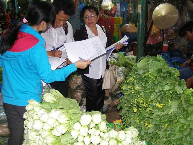 TP.HCM quyết lập hàng rào ngăn thực phẩm bẩn để đón Tết
