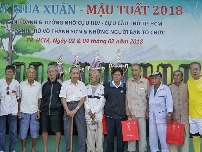 Những mảnh đời bóng đá…