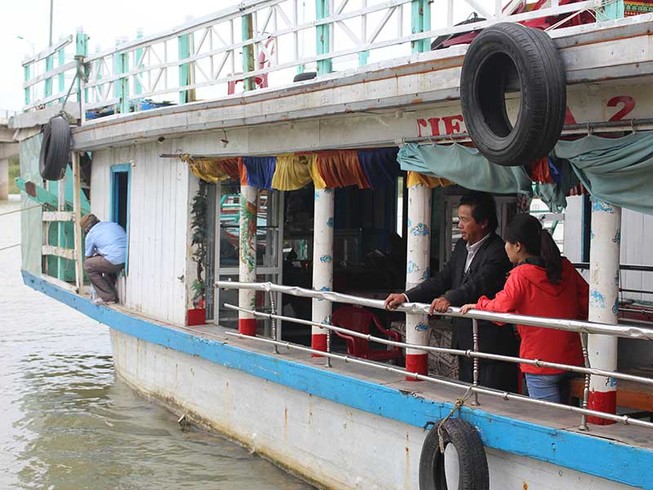 Người đầu tiên lái thuyền du lịch trên sông Hàn