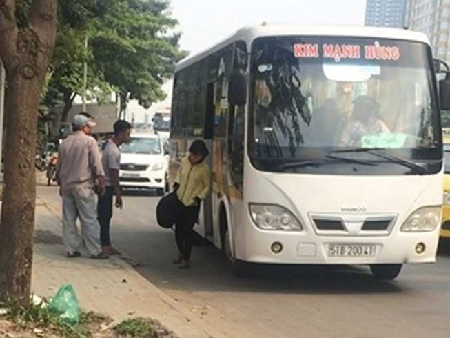 Xe ‘dù’ tung hoành ngày giáp Tết