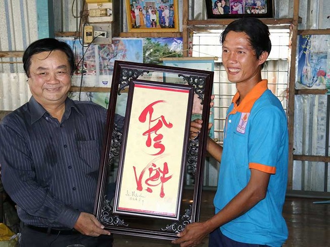 Cùng bước qua ‘lời nguyền vùng trũng’