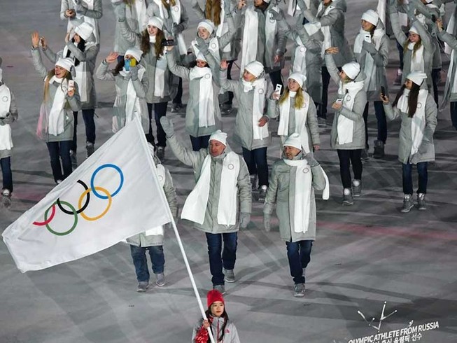 Bỏ lệnh trừng phạt thể thao Nga, IOC cứu FIFA
