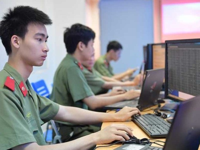 ‘Không thể thua các nước về an ninh mạng’