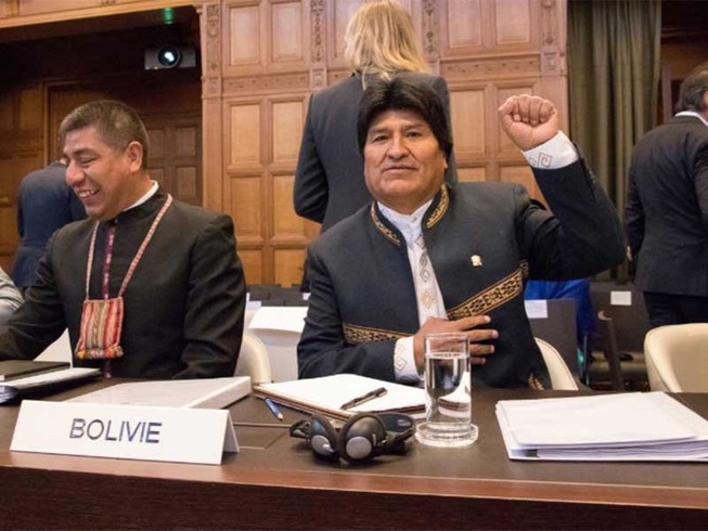 Đòi ‘ra khơi’, Bolivia kiện Chile ra tòa quốc tế