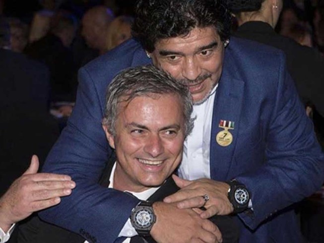 Khi Maradona đối đầu với Mourinho