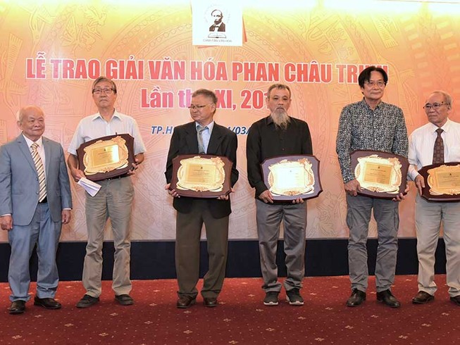 Lần đầu trao giải Phan Châu Trinh cho nhạc sĩ, họa sĩ