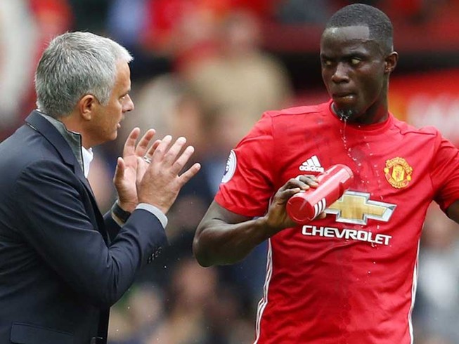 Mourinho lại sai lầm với phi vụ mua trung vệ Barca