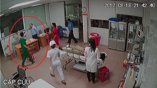 Sắp có điều luật bảo vệ bác sĩ