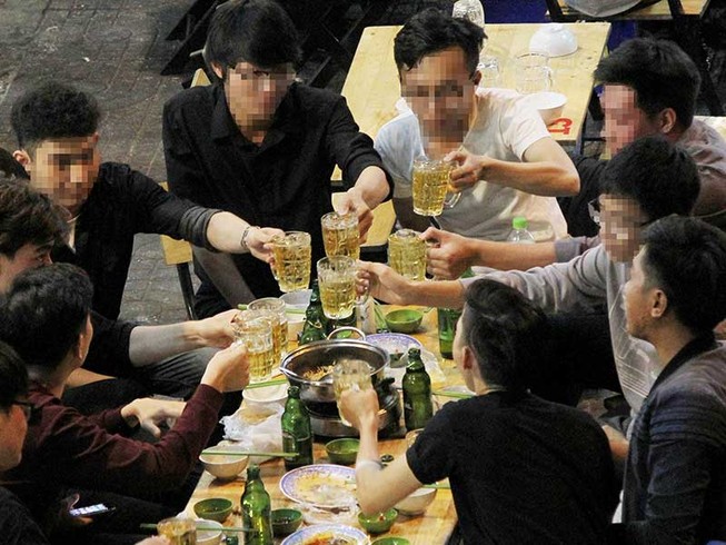Đề xuất bán rượu theo giờ: Quản nổi không?