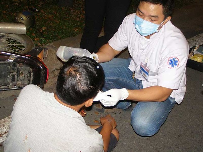 Giật mình với đồng lương của nghề cấp cứu