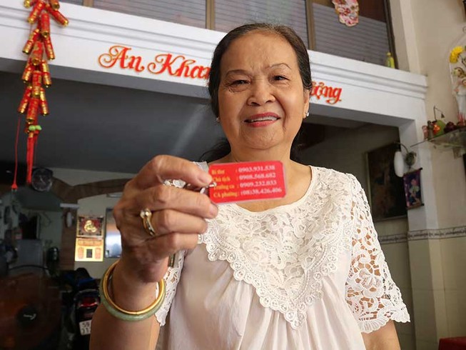 Nữ chủ tịch phường và chiếc móc khóa ‘khẩn cấp’
