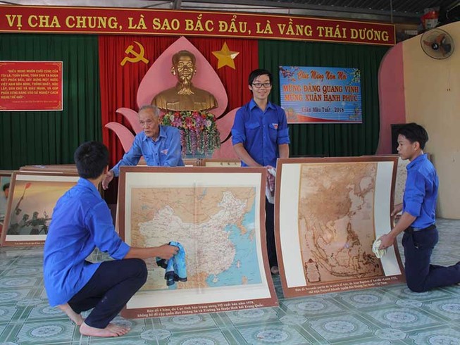 Cụ ông 84 tuổi trưng bày tư liệu Hoàng Sa, Trường Sa