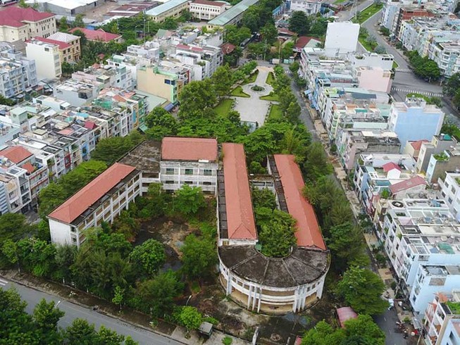 Giá cho thuê nhà đất công đã rất cũ và lạc hậu