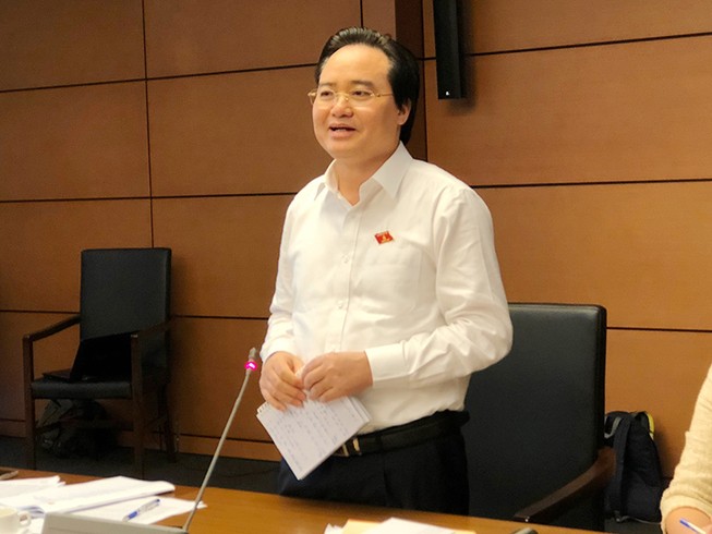 Các bộ trưởng ơi, theo Luật Giá không có nghĩa là ‘thu giá’!