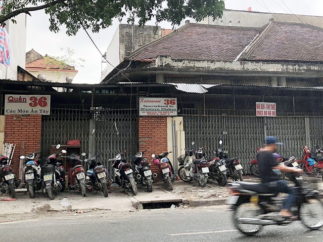 Đấu giá xong, không giao nhà được vì án hủy tới lui