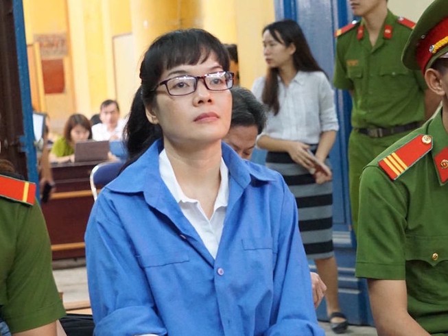 Nỗi lo người được đặc xá… ‘xù tiền’
