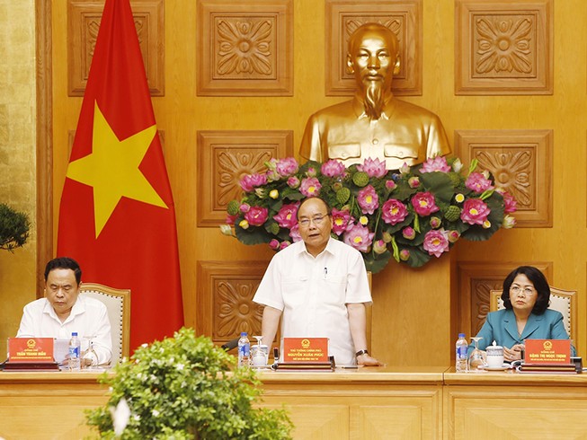 Thủ tướng: Tránh chuyện trao giải thưởng tràn lan, hình thức