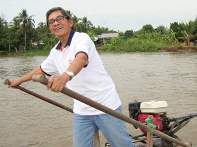 Khi thác rồi, nghệ sĩ Phương Quang vẫn tận hiến cho đời