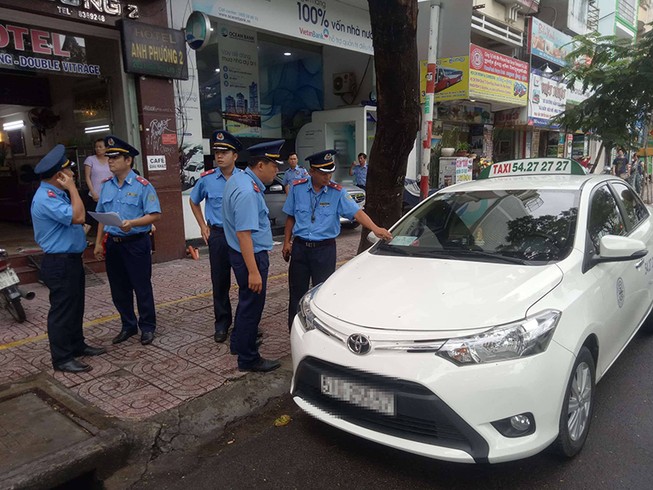 Sở Giao thông Vận tải TP.HCM: Không dung túng taxi dỏm