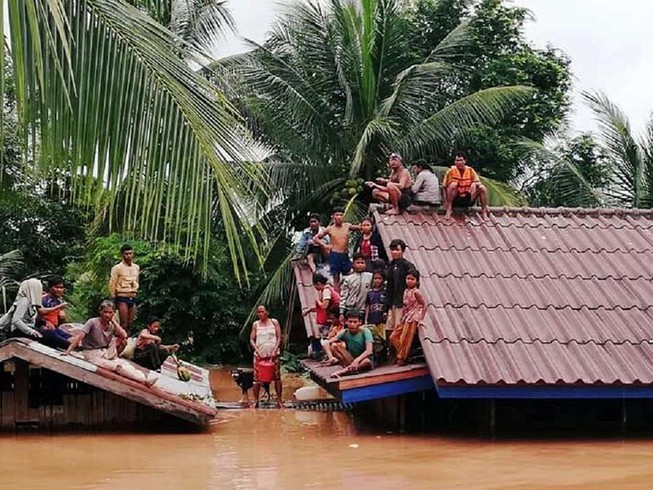 Sông Mekong đã quá tải đập thủy điện