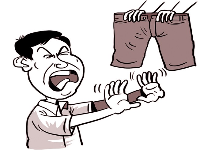 Thanh niên 25 tuổi sợ mặc quần
