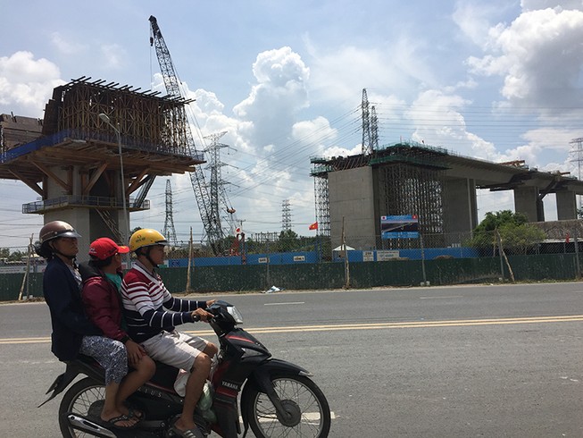 Kết nối TP.HCM với các tỉnh: Cấp bách lắm rồi!