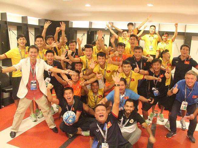 HLV Hoàng Anh Tuấn mơ mộng kỳ tích World Cup