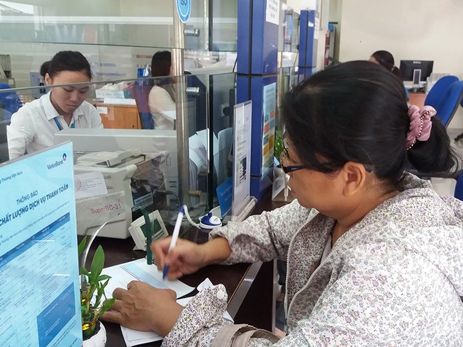 Lãi suất tiền gửi tiết kiệm đột ngột tăng
